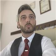 Docente di diritto del lavoro, societario e proprietà industriale rivolto a chiunque voglia apprendere nozioni giuridiche in tali ambiti o approfondirle